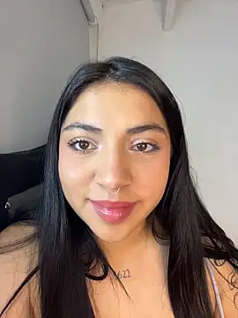 Snapshot of Christine_Laam chatting on June 10, 2026, 12:44 am Christine Laam online show from June 10, 2026, 12:44 am