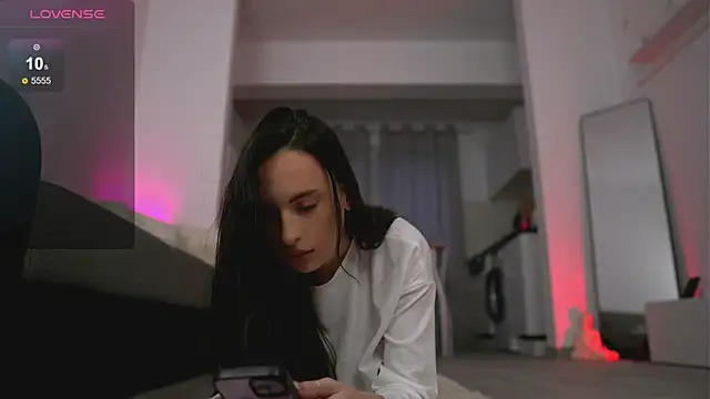 NattyPierce online show from February 8, 2025, 5:40 am