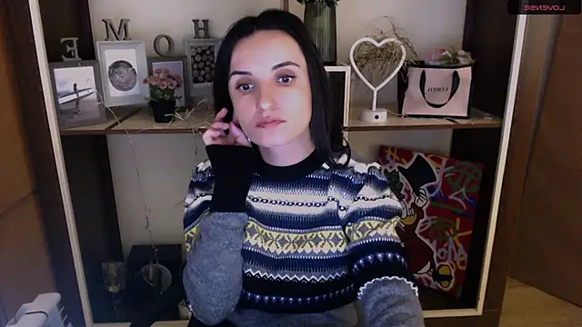 Snapshot of LaimaV_ chatting on December 15, 2024, 4:15 pm LaimaV online show from December 15, 2024, 4:15 pm