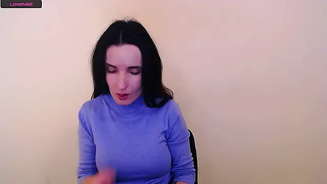 Snapshot of LaimaV_ chatting on October 16, 2025, 10:38 am LaimaV online show from October 16, 2025, 10:38 am