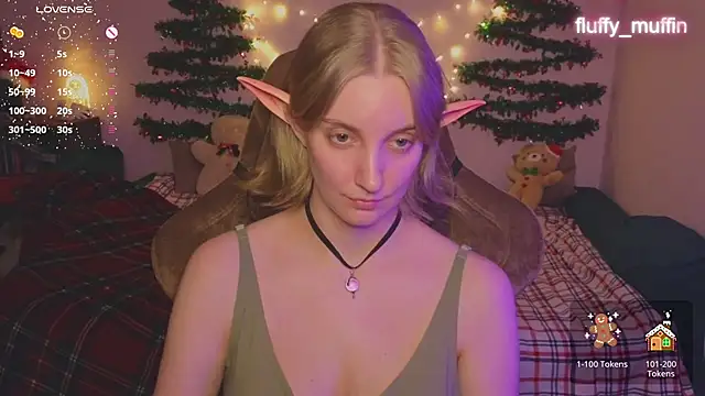 Snapshot of Fluffy_muffin_ chatting on December 14, 2024, 7:03 pm Fluffy muffin online show from December 14, 2024, 7:03 pm