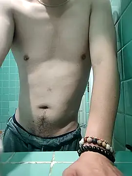 andylow88 online show from December 19, 2024, 6:23 pm