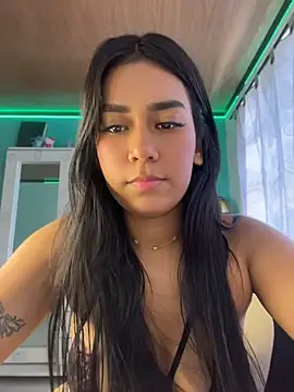 ALANAH KITTY online show from May 25, 2026, 8:04 pm