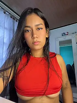ALANAH KITTY online show from June 17, 2026, 7:48 pm