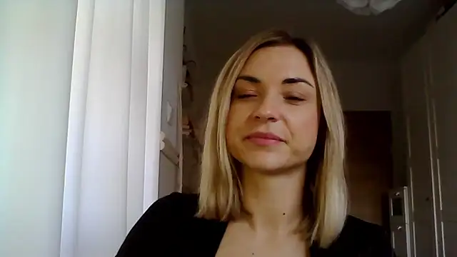 Snapshot of ashley_xlove chatting on December 2, 2024, 7:36 am ashley xlove online show from December 2, 2024, 7:36 am