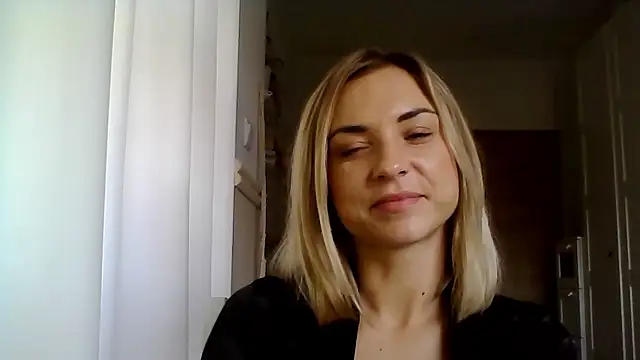 Snapshot of ashley_xlove chatting on December 2, 2024, 10:39 am ashley xlove online show from December 2, 2024, 10:39 am
