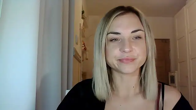 Snapshot of ashley_xlove chatting on December 4, 2024, 2:48 pm ashley xlove online show from December 4, 2024, 2:48 pm