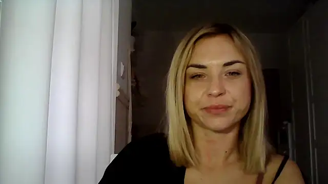 Snapshot of ashley_xlove chatting on December 10, 2024, 10:38 am ashley xlove online show from December 10, 2024, 10:38 am