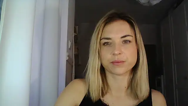 Snapshot of ashley_xlove chatting on January 16, 2025, 7:38 am ashley xlove online show from January 16, 2025, 7:38 am