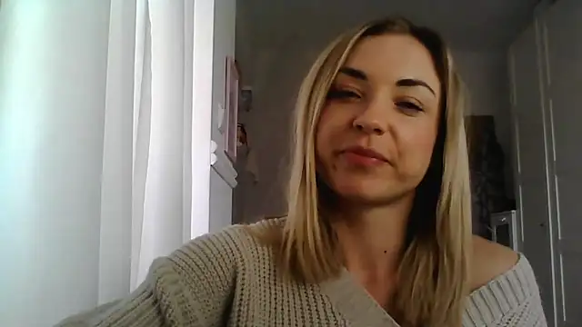 Snapshot of ashley_xlove chatting on March 10, 2025, 10:48 am ashley xlove online show from March 10, 2025, 10:48 am