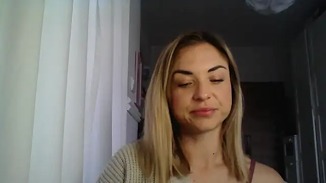 Snapshot of ashley_xlove chatting on March 13, 2025, 7:42 am ashley xlove online show from March 13, 2025, 7:42 am