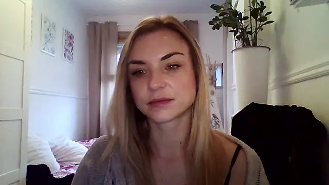 Snapshot of ashley_xlove chatting on December 15, 2025, 7:34 am ashley xlove online show from December 15, 2025, 7:34 am