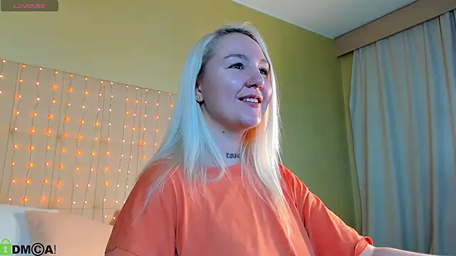 Snapshot of Debbie_Taylor chatting on June 10, 2026, 5:23 pm Debbie Taylor online show from June 10, 2026, 5:23 pm