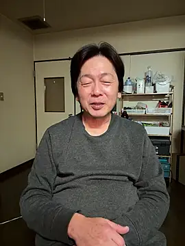 Snapshot of SaneService9 chatting on November 29, 2025, 3:42 am SaneService9 online show from November 29, 2025, 3:42 am