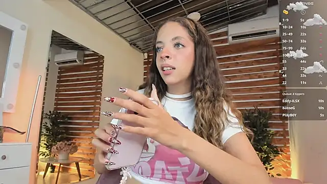 Snapshot of Sapphire_Venuss chatting on March 14, 2025, 1:59 am Sapphire Venuss online show from March 14, 2025, 1:59 am