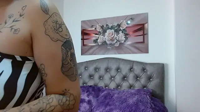 lily f00x online show from February 27, 2025, 12:34 pm