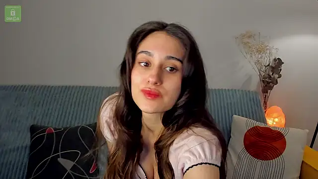 erika hoiree online show from March 22, 2025, 1:11 am