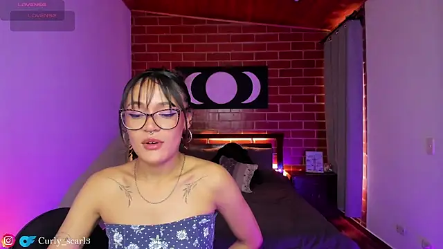 Scarlett Vela13 online show from June 18, 2026, 4:33 pm