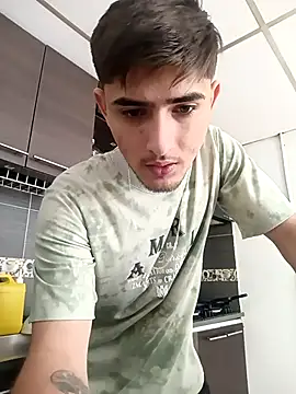 Snapshot of PhilipRich chatting on October 28, 2025, 3:25 pm PhilipRich online show from October 28, 2025, 3:25 pm