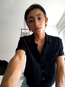 thedianakaro online show from February 20, 2025, 2:35 pm