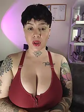 Snapshot of KatInk chatting on July 17, 2026, 5:29 pm KatInk online show from July 17, 2026, 5:29 pm