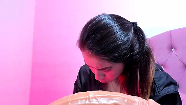 Snapshot of teffy_lee chatting on January 1, 2025, 2:51 am teffy lee online show from January 1, 2025, 2:51 am