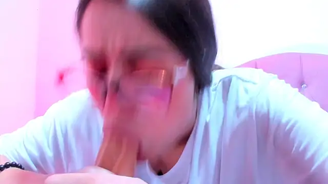 Snapshot of teffy_lee chatting on January 6, 2025, 11:20 pm teffy lee online show from January 6, 2025, 11:20 pm