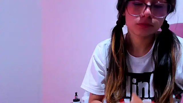 Snapshot of teffy_lee chatting on January 10, 2025, 11:39 pm teffy lee online show from January 10, 2025, 11:39 pm