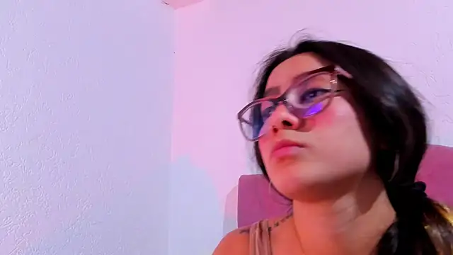 Snapshot of teffy_lee chatting on February 24, 2025, 11:41 pm teffy lee online show from February 24, 2025, 11:41 pm