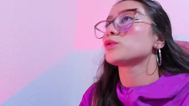 Snapshot of teffy_lee chatting on March 15, 2025, 8:21 pm teffy lee online show from March 15, 2025, 8:21 pm