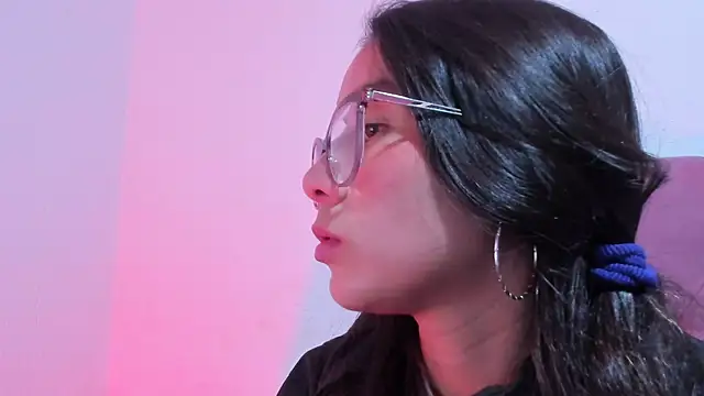 Snapshot of teffy_lee chatting on March 17, 2025, 8:09 pm teffy lee online show from March 17, 2025, 8:09 pm