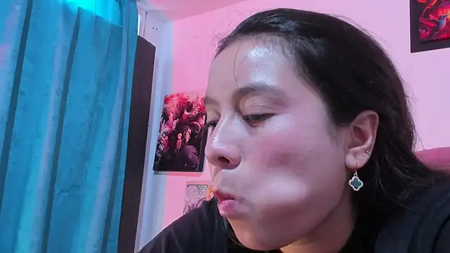 Snapshot of teffy_lee chatting on October 3, 2025, 8:39 pm teffy lee online show from October 3, 2025, 8:39 pm