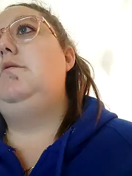 Chloee ep online show from February 14, 2025, 3:05 pm