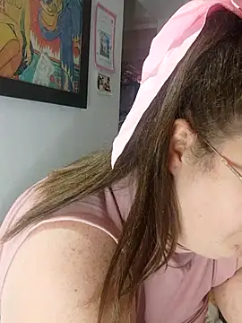 Chloee ep online show from March 7, 2025, 7:27 pm