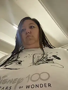 Chloee ep online show from September 24, 2025, 10:57 pm