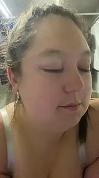 Snapshot of Chloee_ep chatting on June 12, 2026, 5:06 am Chloee ep online show from June 12, 2026, 5:06 am