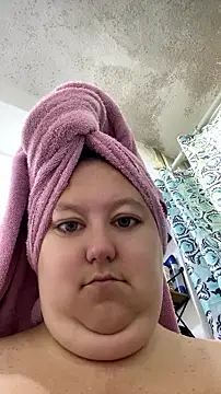 Snapshot of Chloee_ep chatting on July 5, 2026, 3:02 am Chloee ep online show from July 5, 2026, 3:02 am