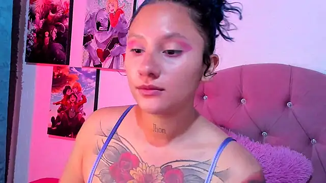 Snapshot of Mila_nixon02 chatting on April 19, 2026, 3:28 am Mila nixon02 online show from April 19, 2026, 3:28 am
