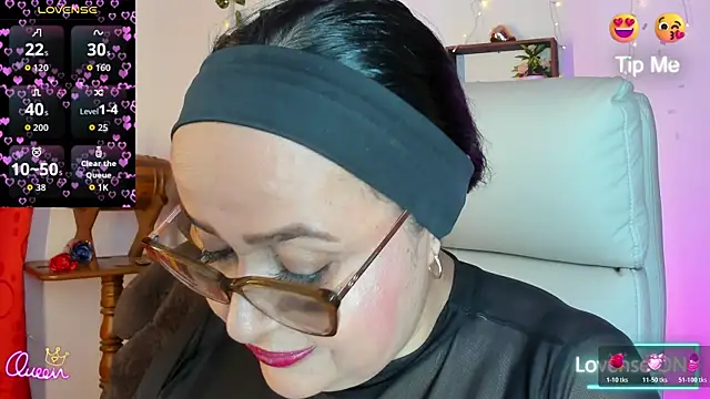 Snapshot of Gia_Nahomi chatting on May 6, 2026, 11:10 pm Gia Nahomi online show from May 6, 2026, 11:10 pm
