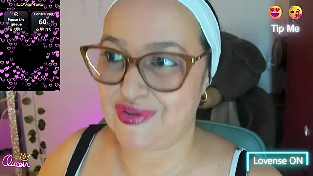Snapshot of Gia_Nahomi chatting on May 24, 2026, 11:21 pm Gia Nahomi online show from May 24, 2026, 11:21 pm