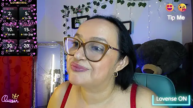 Snapshot of Gia_Nahomi chatting on June 14, 2026, 2:24 am Gia Nahomi online show from June 14, 2026, 2:24 am