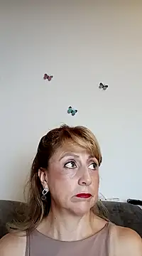 almaluna7 online show from December 10, 2024, 12:39 am