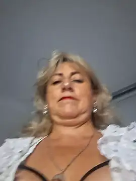 almaluna7 online show from February 22, 2026, 12:01 am