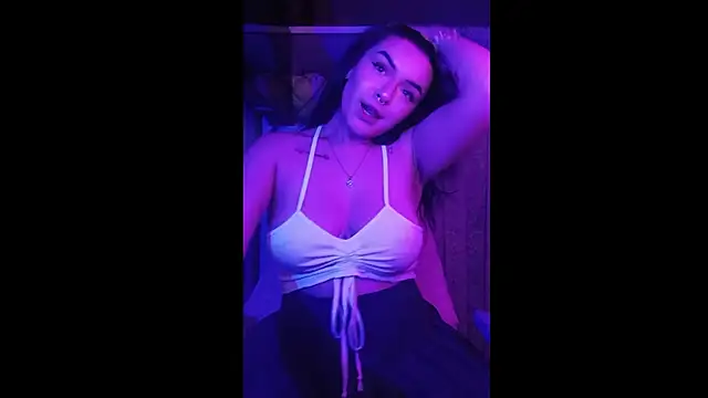 Snapshot of Alahia7demon chatting on March 6, 2026, 11:34 pm Alahia7demon online show from March 6, 2026, 11:34 pm