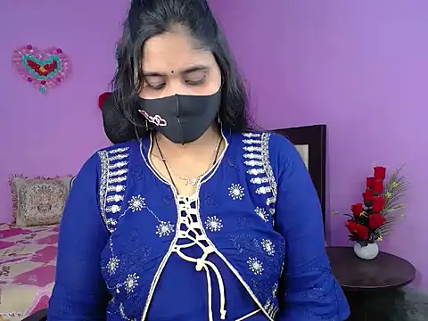 Hot Maleka online show from February 22, 2026, 5:00 pm