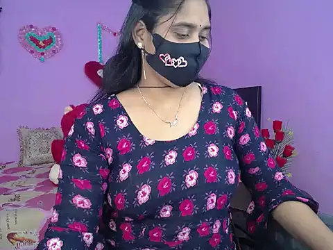 Hot Maleka online show from February 26, 2026, 4:39 pm