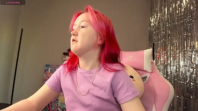 Snapshot of Sara_Robinson chatting on December 30, 2024, 3:03 am Sara Robinson online show from December 30, 2024, 3:03 am