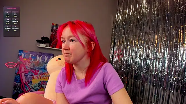 Snapshot of Sara_Robinson chatting on January 3, 2025, 9:25 am Sara Robinson online show from January 3, 2025, 9:25 am