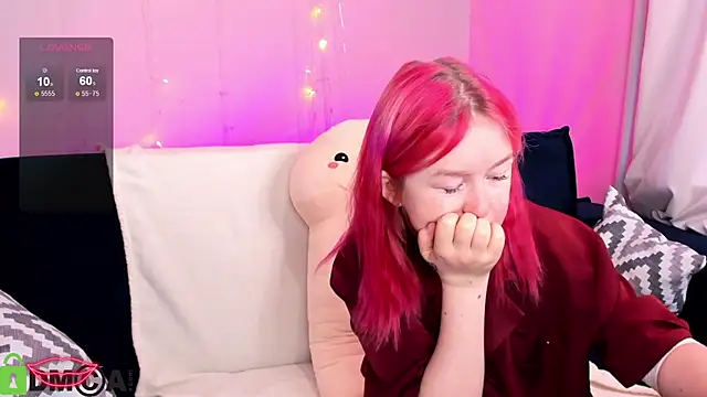 Snapshot of Sara_Robinson chatting on January 8, 2025, 6:41 am Sara Robinson online show from January 8, 2025, 6:41 am