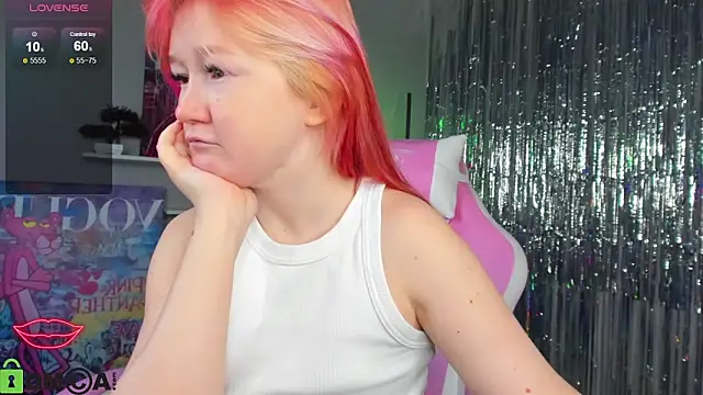 Snapshot of Sara_Robinson chatting on January 28, 2025, 1:27 pm Sara Robinson online show from January 28, 2025, 1:27 pm